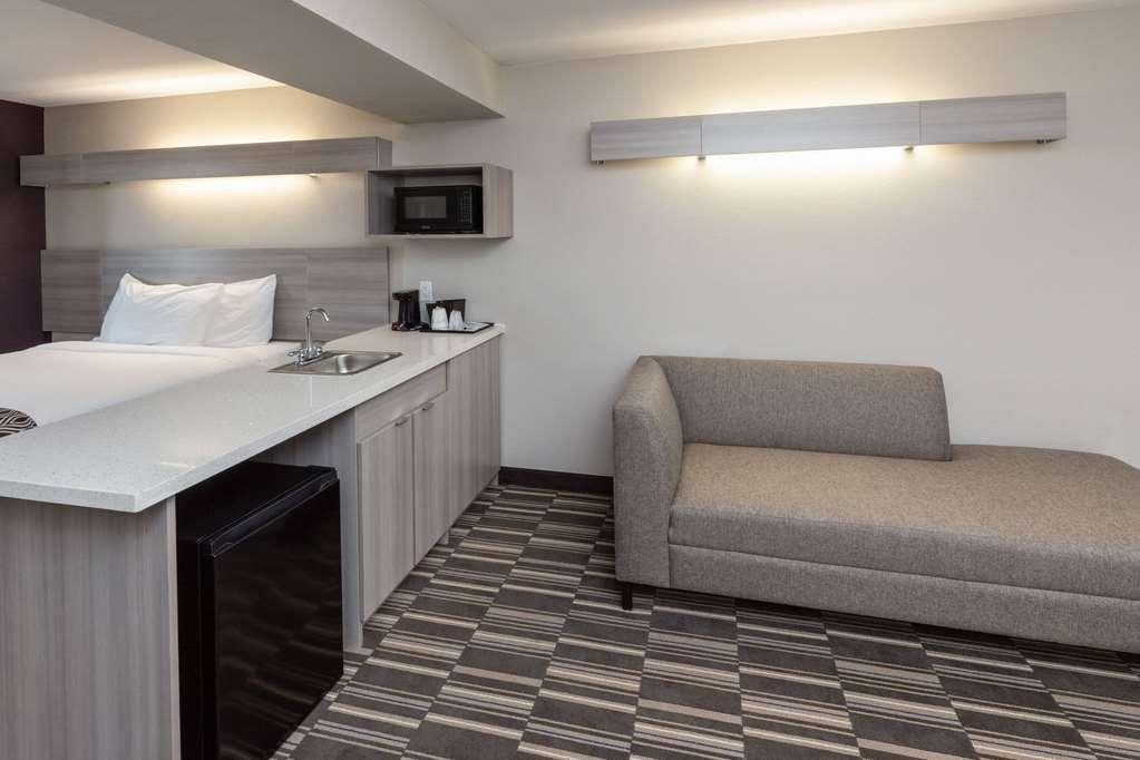 Microtel Inn & Suites By Wyndham Bossier Stadt Zimmer foto