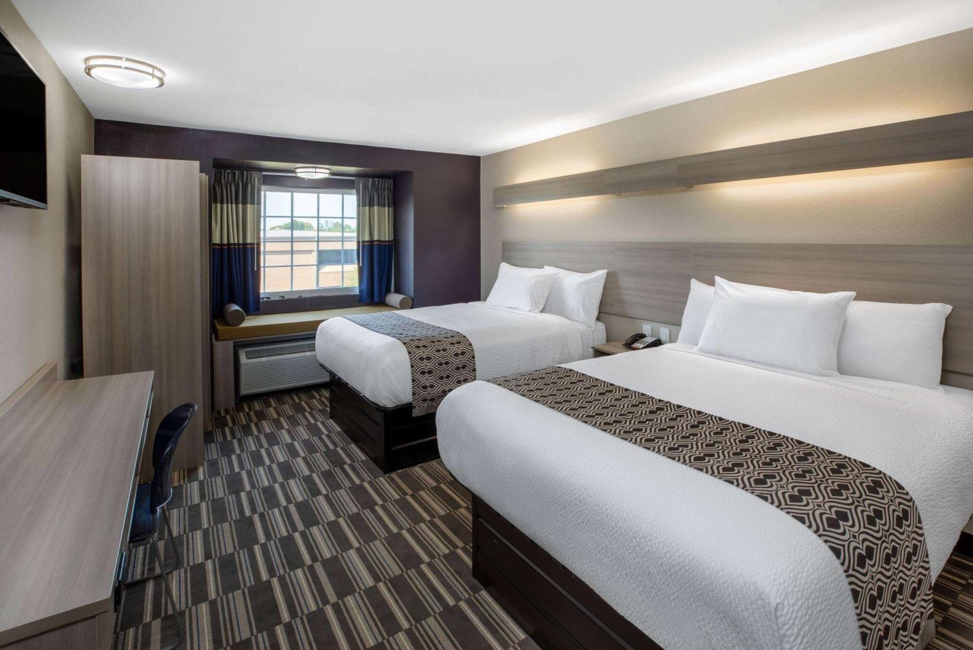 Microtel Inn & Suites By Wyndham Bossier Stadt Exterior foto