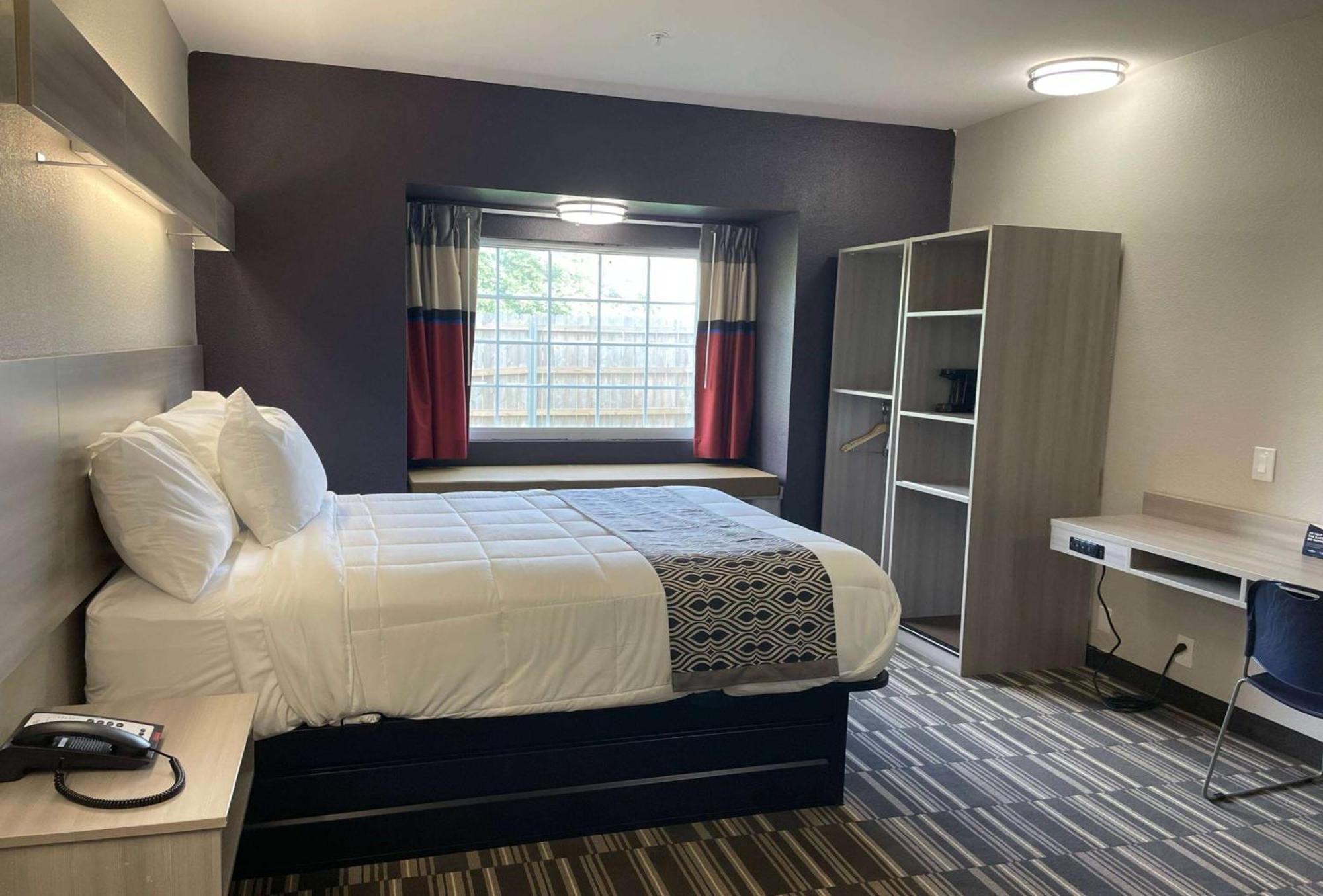 Microtel Inn & Suites By Wyndham Bossier Stadt Exterior foto